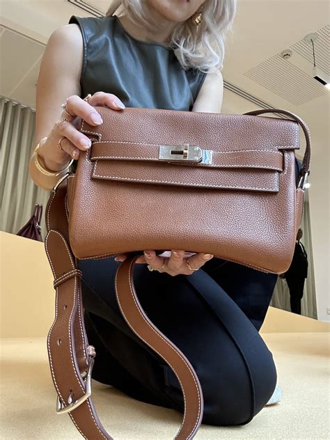 hermes messenger bag women's|Hermes kelly Messenger gm.